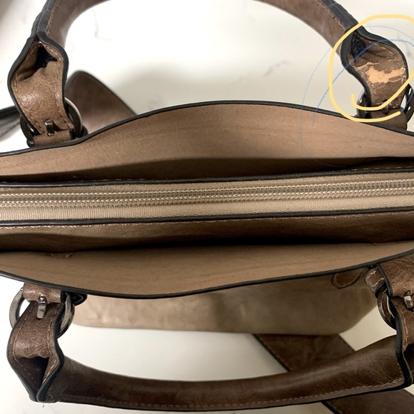 Treska Shoulder Bag and Crossbody - Picture 10 of 10